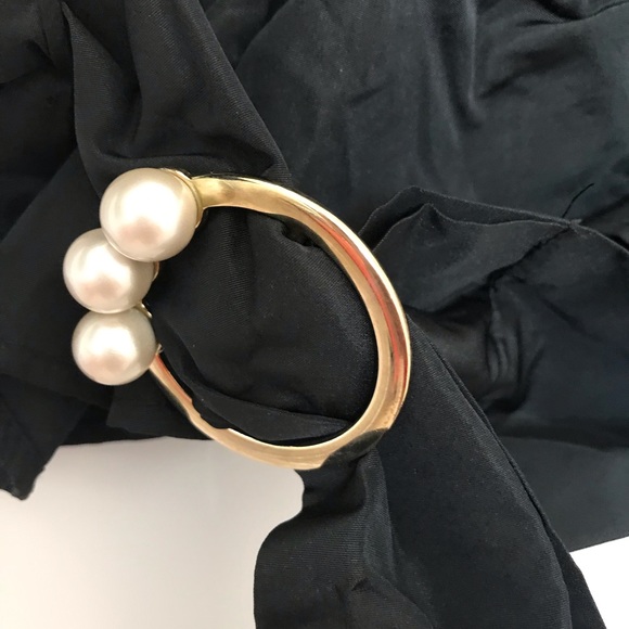 Black Puffy Sleeve Blouse - Picture 2 of 4